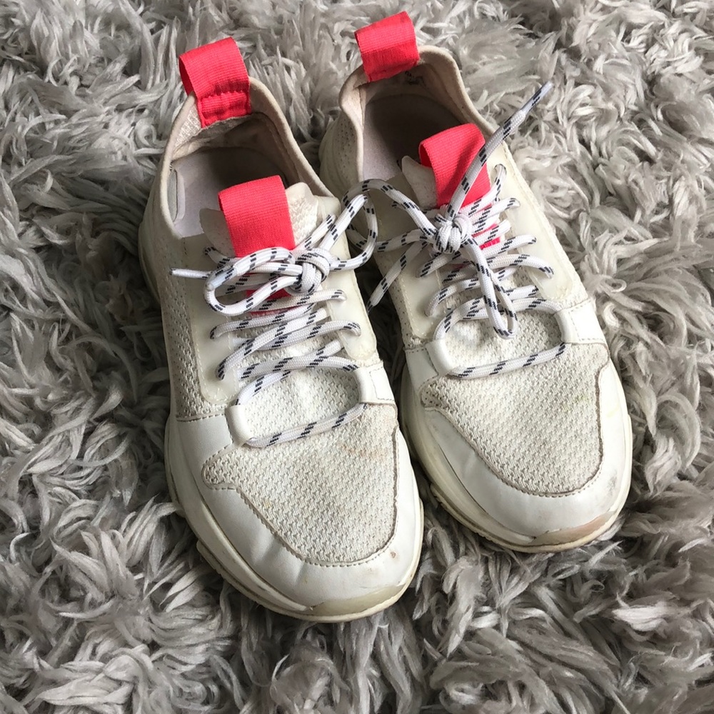 Steve Madden sneakers